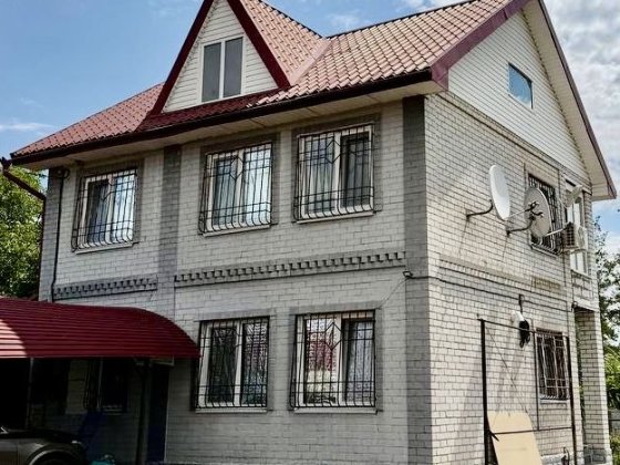 Продам капітальний дачний дім