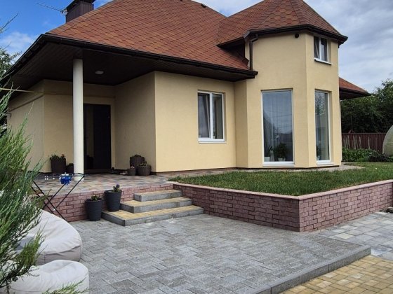 Продаж будинку в місті Самар