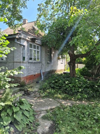 Продам будинок в центрі міста - фото 1