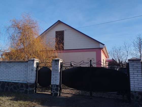 Продаж, обмін  частини будинку в м. Сміла Смела