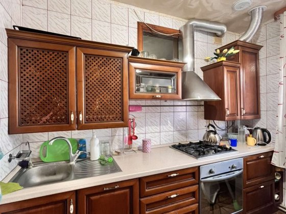Продаётся уютный двухэтажный дом на Артема Славянск
