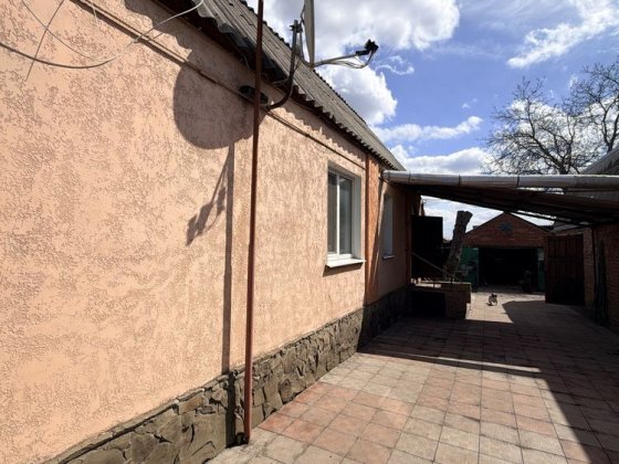 Продается хороший дом. Хорошее состояние. Гараж. Славянск Славянск