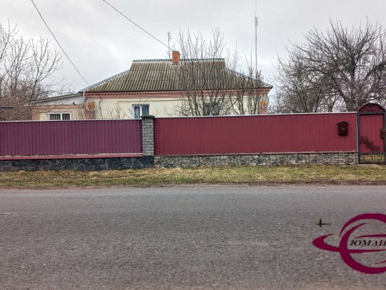 продається частина будинку в м.Сміла  (район Загреблі) Смела