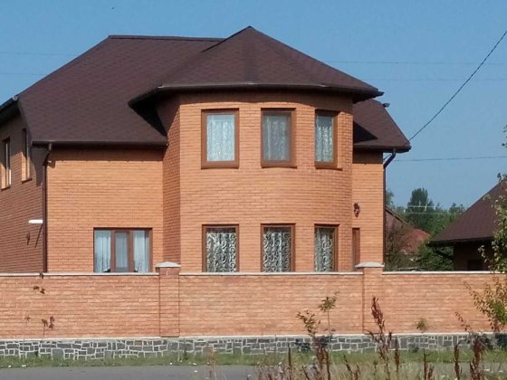 Новий сучасний будинок з усіма зручностями від власника Фастів