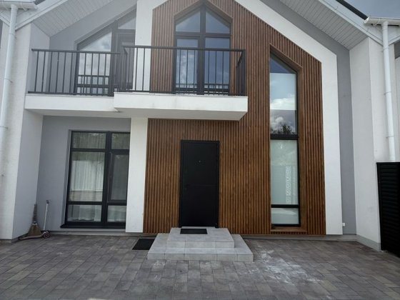 Продаж таунхаус з ремонтом Умань