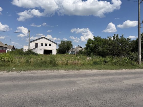 Продається будинок  незавершене будівництво. Умань