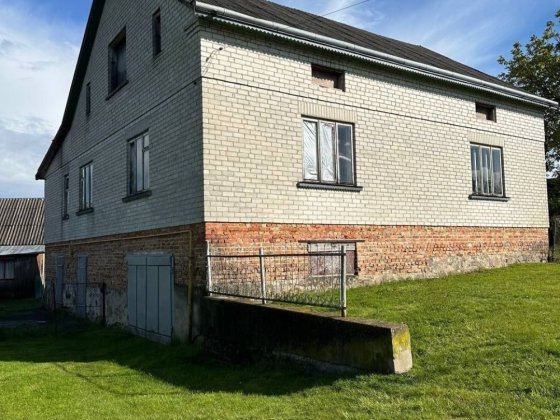 Продається будинок на березі річки Західний Буг Шептицкий