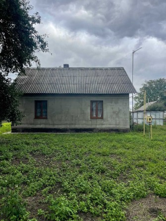 Цегляний будинок в с. Сілець, 7 км від Шептицького - фото 1