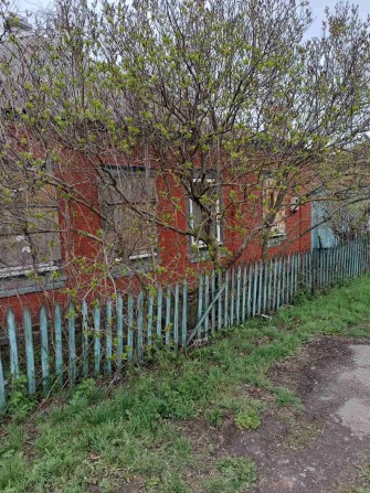 Продам дом в Чугуеве, район Осиновка - фото 1