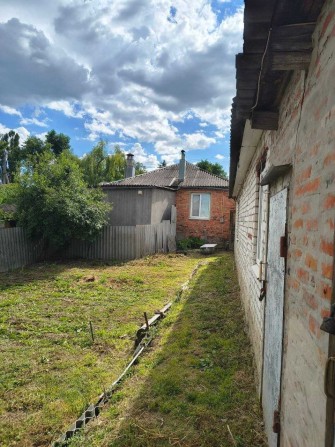 Продам часть дома в Чугуеве - фото 1