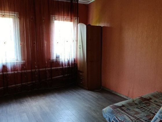 Продам 1/2 частину будинку у Чугуєві