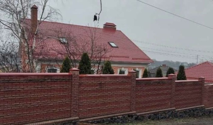 Продаю дом в Чугуеве ( абсолютный центр ) - фото 1