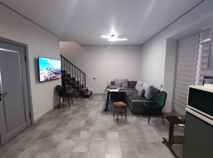 (3) Продам таунхаус З ремонтом Перемичка Агрономічне 4945 - фото 1