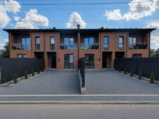 Продається сучасний таунхаус розташований на Вінницьких ХУТОРАХ БЕЗ КОМІСІЇ Вінницькі Хутори