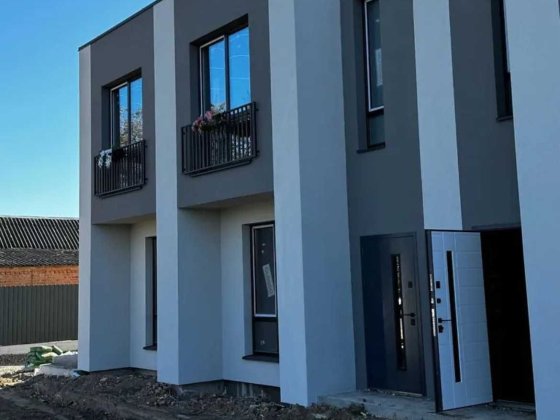 (5) Продам таунхаус в  с. Зарванці 9793 Зарванцы