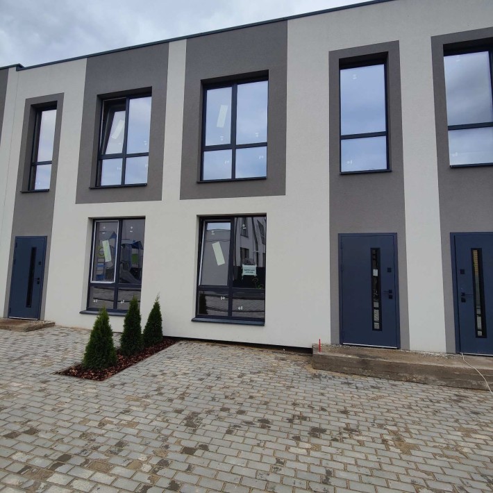 Продам таун район ближніх Зарванців - фото 1