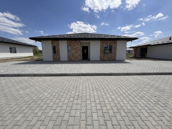 Продаж будинку в закритому котеджному містечку Якушинцы
