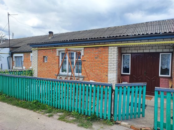 Великий одноповерховий будинок з меблями та з ГАРАЖЕМ у місті Гнівань Гнивань