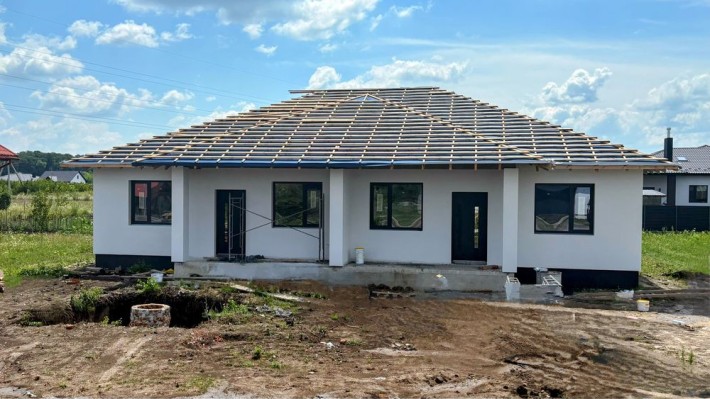 Пропонуємо до продажу сучасний дуплекс у с.Рованці. - фото 1