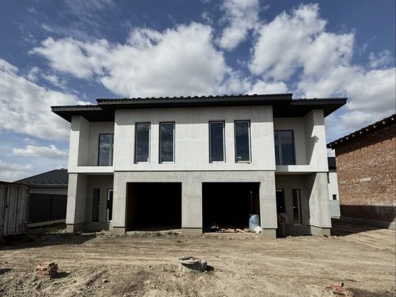 Продаж дуплекс | Рованці | ТЦ BAOBAB | МОНОЛІТНЕ ПЕРЕКРИТТЯ | Луцький район Рованцы