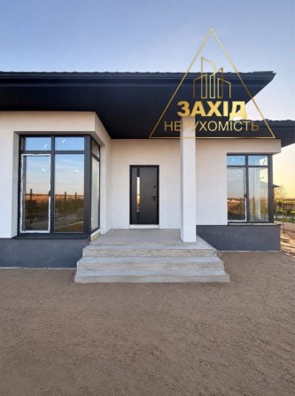 Дуплекс 4к  у с.Струмівка ГАЗ по вулиці - фото 1