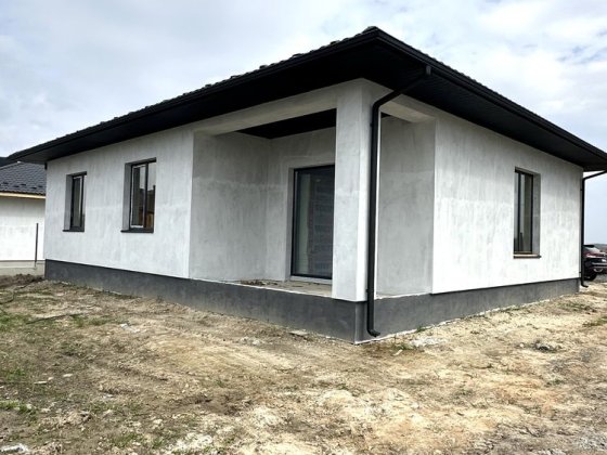 Продаж якісно збудованого будинка в с.Струмівка біля Луцька Струмовка