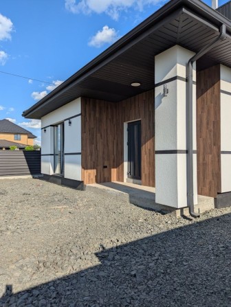 ПРОДАЖ Американки з завершеним євроремонтом в с. Тарасове. ГАЗ, р-н вул. Квітневої. - фото 1