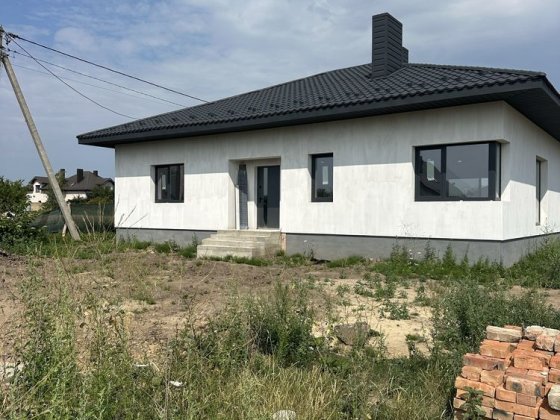 Продам  будинок в с Боголюби