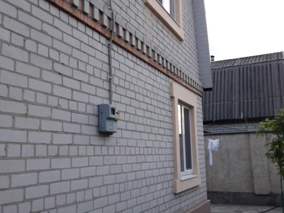 Продам дачний будинок в Підгородному  з берегом річки
