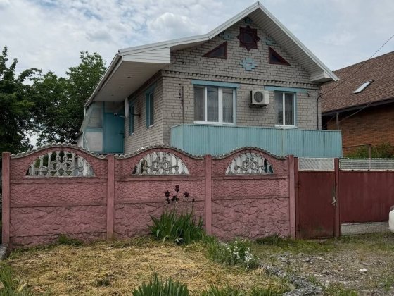 Продаж будинку Підгородне Підгородне