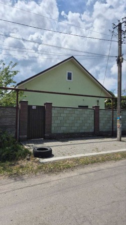 ПРОДАМ ДОМ ЦЕНТР Подгородное  ул. ШОССЕЙНАЯ 23 .   55 000 $ - фото 1