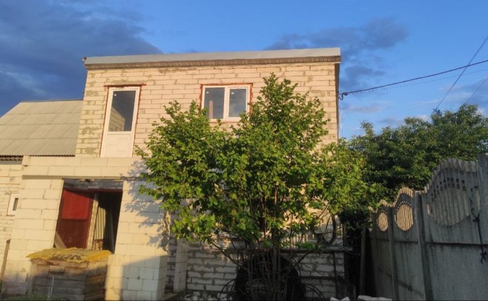 Дом Обуховка продам не дачи - фото 1