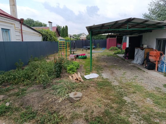 Продам дом в центре Синельниково Синельниково