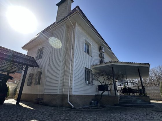 Продається розкішний будинок в мальовничій Орлівщині Орловщина