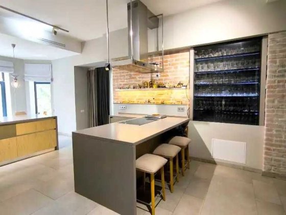 Продам 7-комнатный дом в Новоалександровке Новоолександрівка