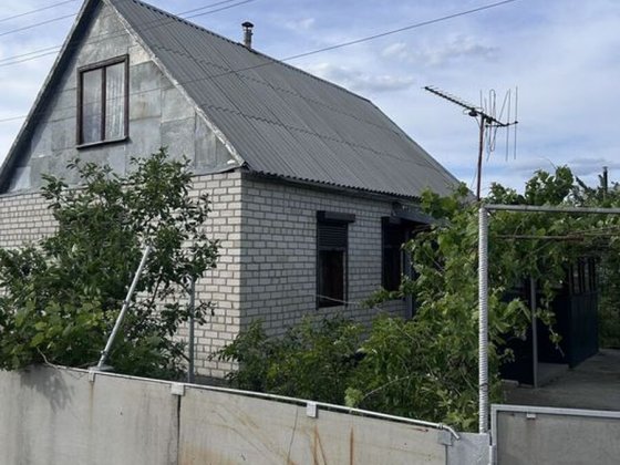 Продам дачу 50 м. кв. участок 8 соток. с. Новоселовка.
