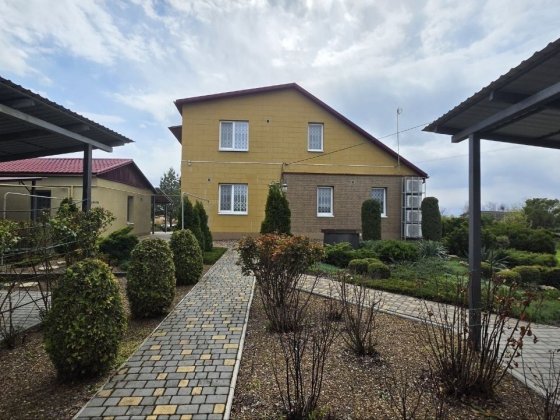 Продам будинок свій берег Новоселовка