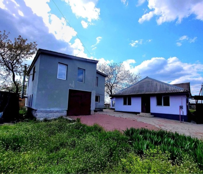 Продам 2 дома по цене одного! Три вида отопления! Елизаветовка. - фото 1