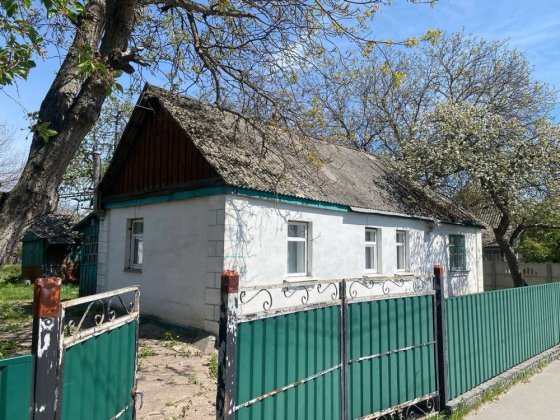 Продам будинок, в затишному районі, недалеко від центру м.Радомишль Радомишль
