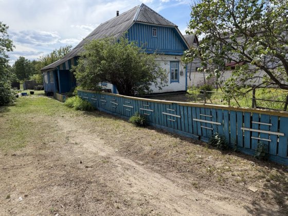 Продам домоволодіння в селі Біла Криниця, Житомирська область.