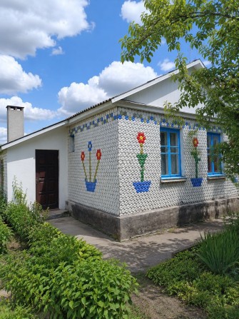 Продам газифікований будинок з резервним пічним опаленням. Ділянка 23сотки - фото 1