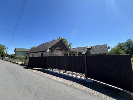 Продаж будинку в Довжику 4 кімнати Довжик