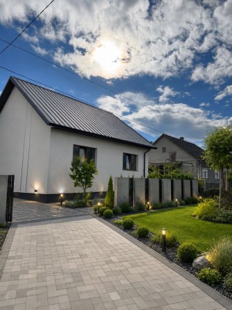 Продам будинок з дезайнерським ремонтом готовий до проживання - фото 1