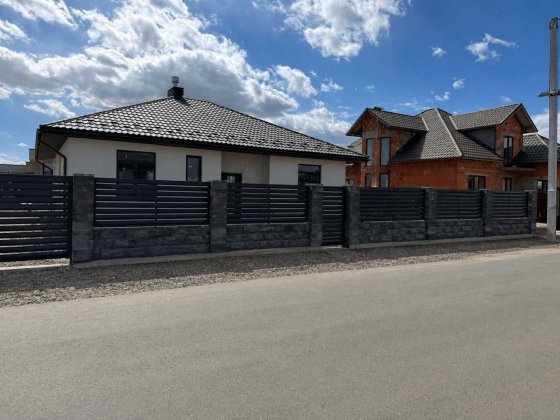Новий будинок в с. Сторожниця Сторожница