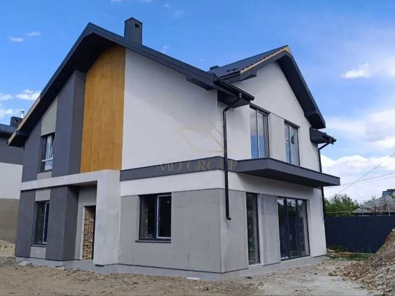 Продається особняк в містечку закритого типу. Вовчинець