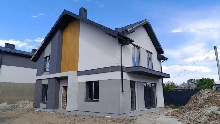 Продається особняк в містечку закритого типу з виглядом на ГОРИ - фото 1