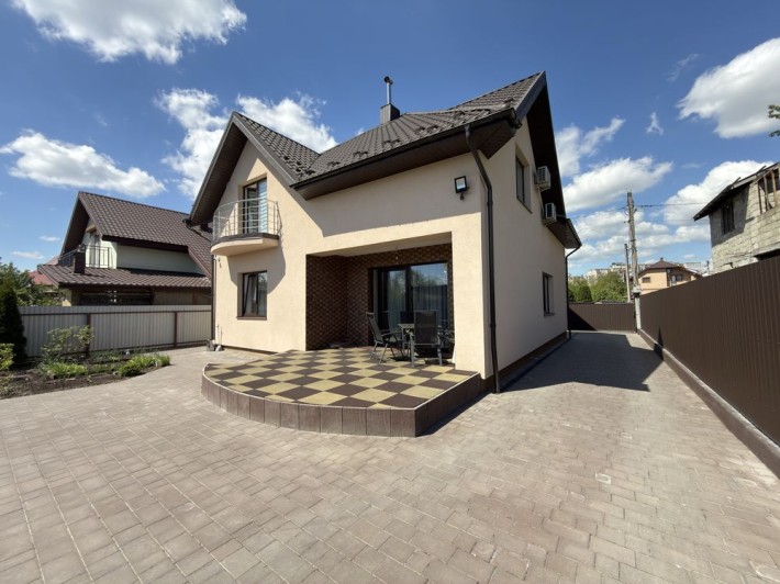 Продаж сучасного будинку з виходом до річки - фото 1