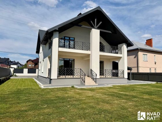 Просторий будинок 221 м² у Крихівцях | Міські комунікації | Газ | 10 соток Криховцы
