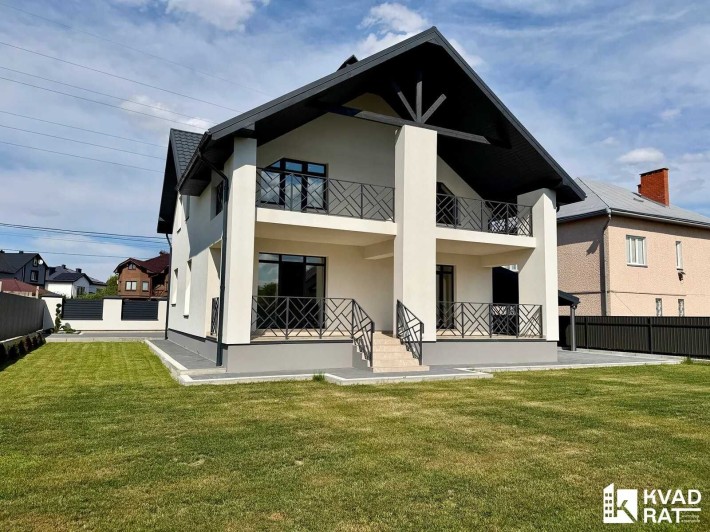 Просторий будинок 221 м² у Крихівцях | Міські комунікації | Газ | 10 соток - фото 1