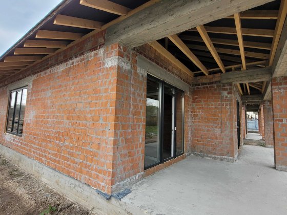 Будинок в Крихівцях. Міські комунікації. Крихівці